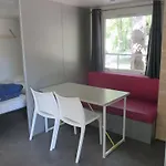 Camping Les Acacias 3*