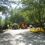 Camping Les Acacias Vercheny