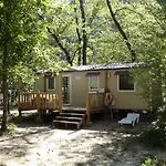 Camping Les Acacias Vercheny