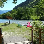 Camping Les Acacias Vercheny
