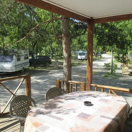 Camping Les Acacias