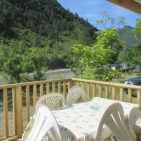 Camping Les Acacias 3*