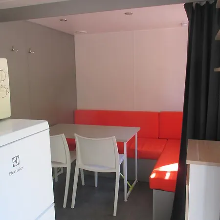 Camping Les Acacias Vercheny