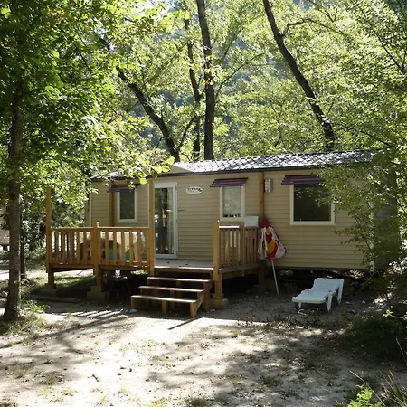 Camping Les Acacias Vercheny