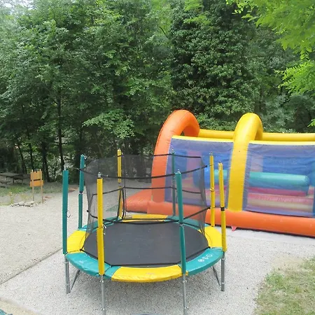Camping Les Acacias Vercheny