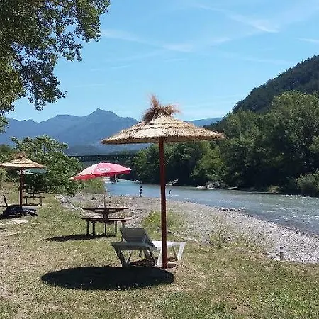 Кемпинг Les Acacias Vercheny