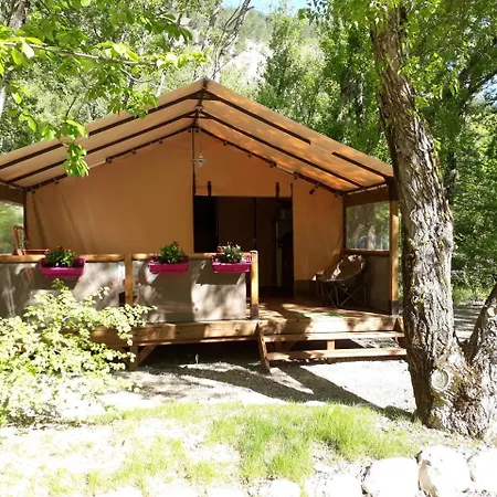 Les Acacias Camping 3*