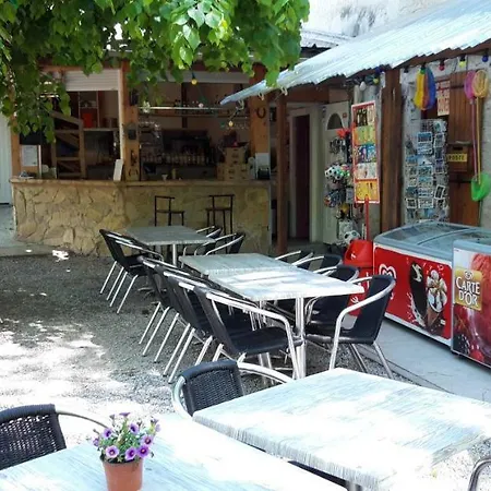 Les Acacias Camping Vercheny