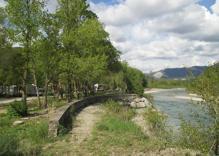 Parque de Campismo Les Acacias 3*