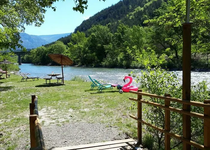 Parque de Campismo Les Acacias Vercheny